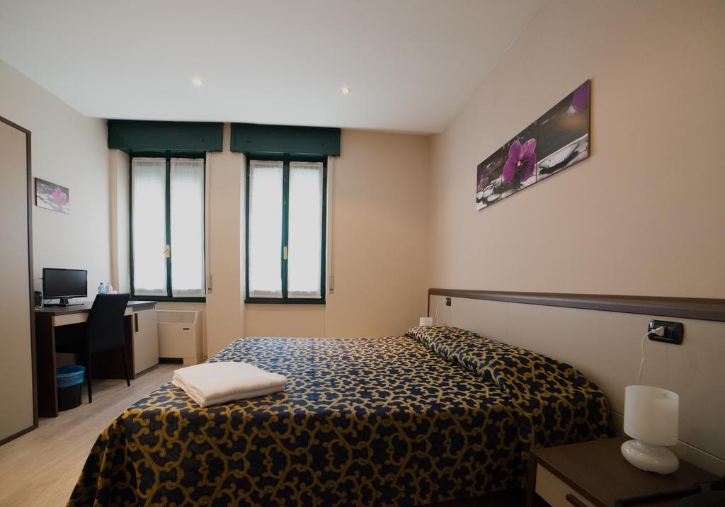 Locanda San Fiorenzo Fiorenzuola dʼArda Exteriér fotografie