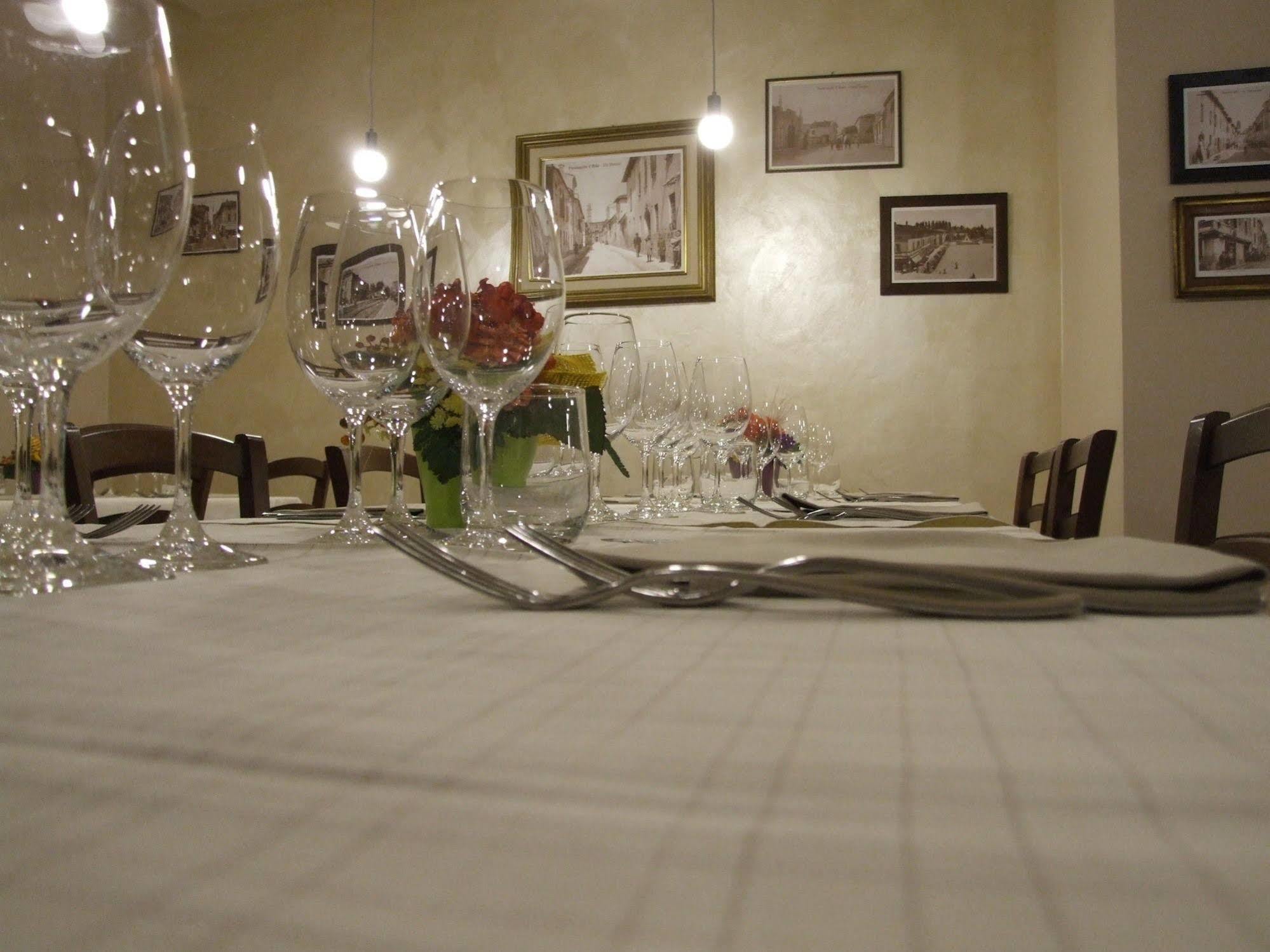 Locanda San Fiorenzo Fiorenzuola dʼArda Exteriér fotografie