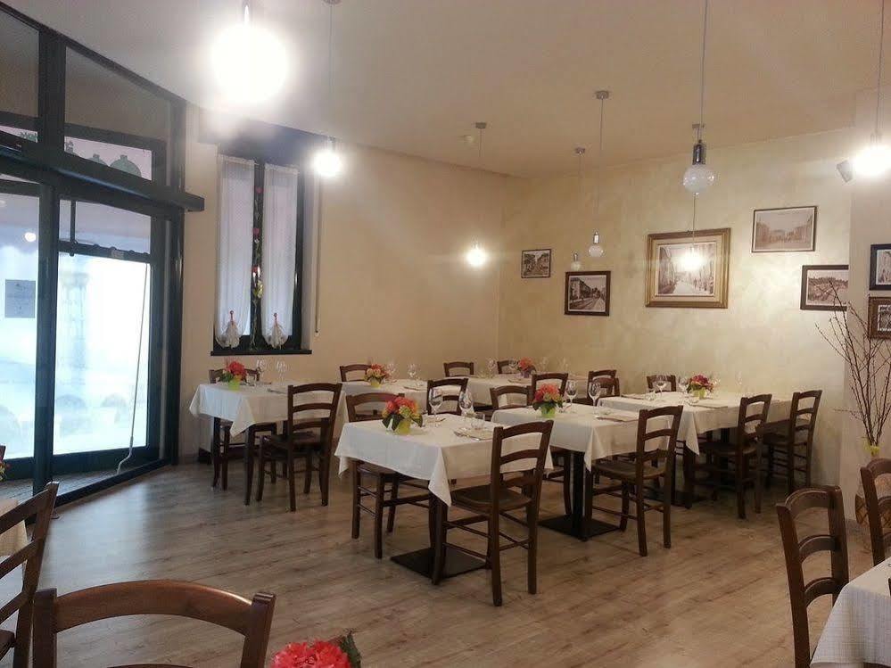 Locanda San Fiorenzo Fiorenzuola dʼArda Exteriér fotografie
